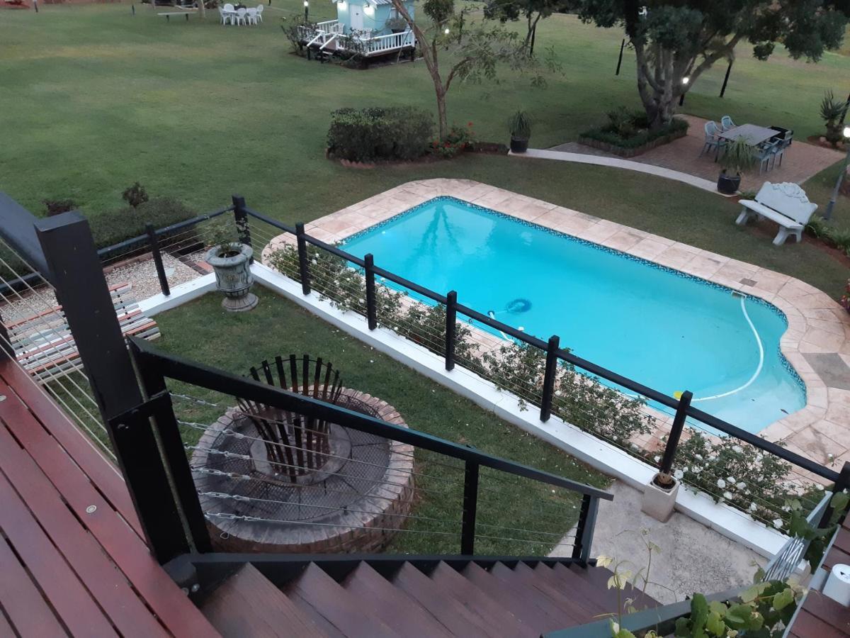 Little Tree Loft 2 Bed & Breakfast Uitenhage Bagian luar foto